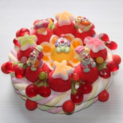 Gâteau d'anniversaire clowns en bonbons